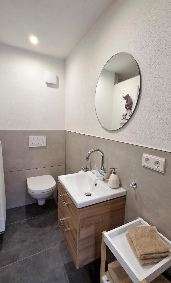Apartment Alte Raiffeisenkasse Rothenburg Ob Der Tauber Eksteriør billede